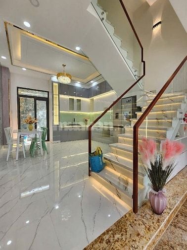 Bán nhà Trần Quang Diệu, Q3 gần trường THCS Đoàn Thị Điểm -45m2 3tỷ130