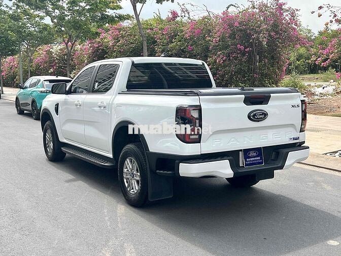 Ford Ranger XLS 2023 4x2 AT - 39.000 km