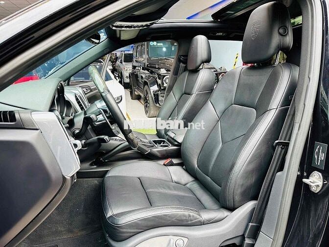 Porsche Cayenne bản S Model 2016