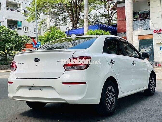 Kia Soluto 2020 -