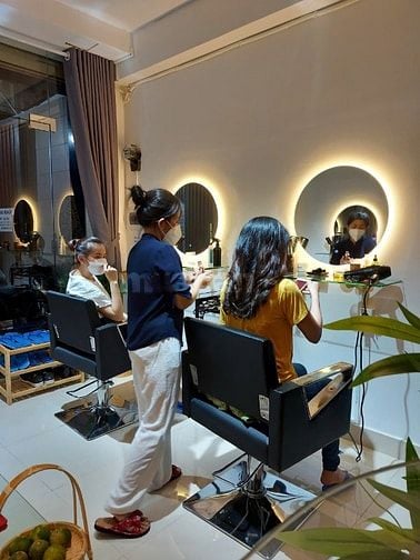 Spa cần tuyển kỹ thuật viên gội đầu dưỡng sinh