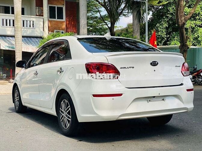 Kia Soluto 2020 -