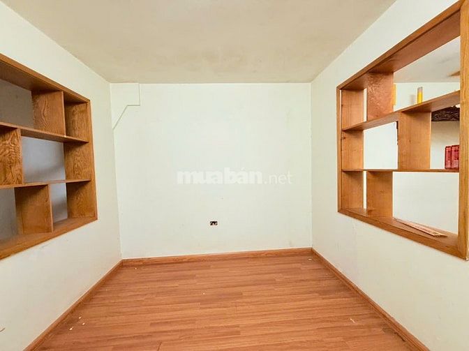 Chính chủ bán CHTT Phương Mai giá 3,59 Tỷ, 100m2. 3N+1VS