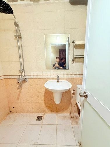 Chính chủ bán CHTT Phương Mai giá 3,59 Tỷ, 100m2. 3N+1VS