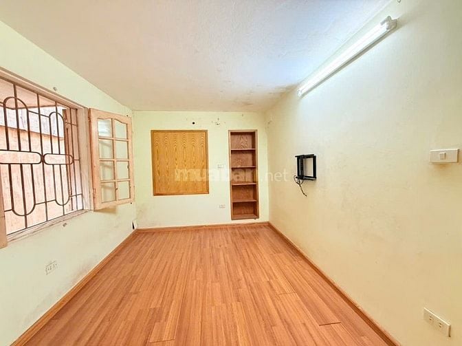 Chính chủ bán CHTT Phương Mai giá 3,59 Tỷ, 100m2. 3N+1VS