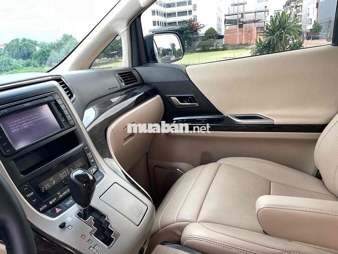 Toyota Alphard 2012 - 90000 km