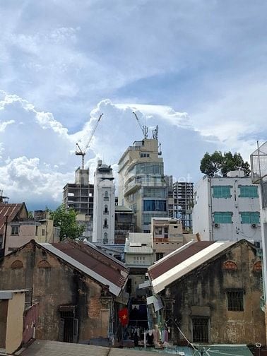 Bán nhà hẻm 4m đường Calmette Quận 1 giá 10,6 tỷ