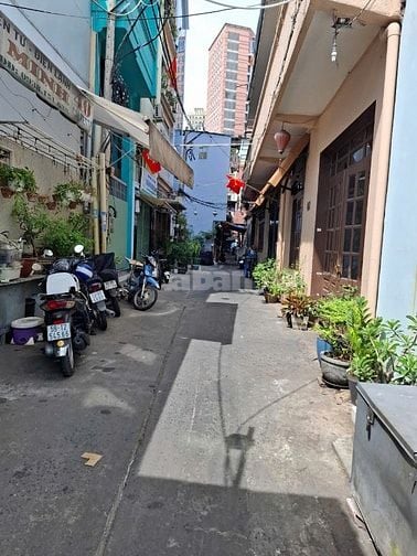 Bán nhà hẻm 4m đường Calmette Quận 1 giá 10,6 tỷ