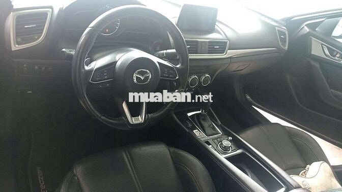 Mazda 3 2017 1.5 AT Sedan - 85000 km