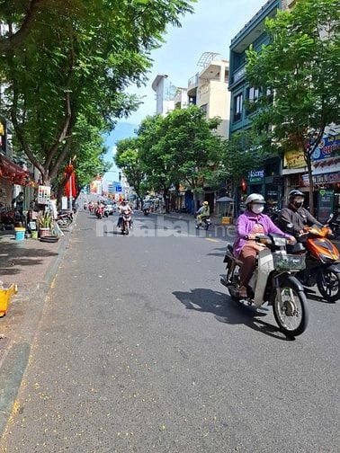 Bán nhà hẻm 4m đường Calmette Quận 1 giá 10,6 tỷ