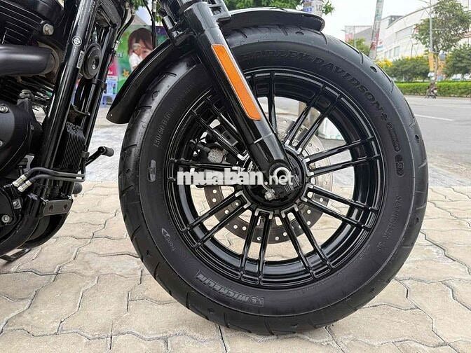 HARLEY DAVIDSON 48