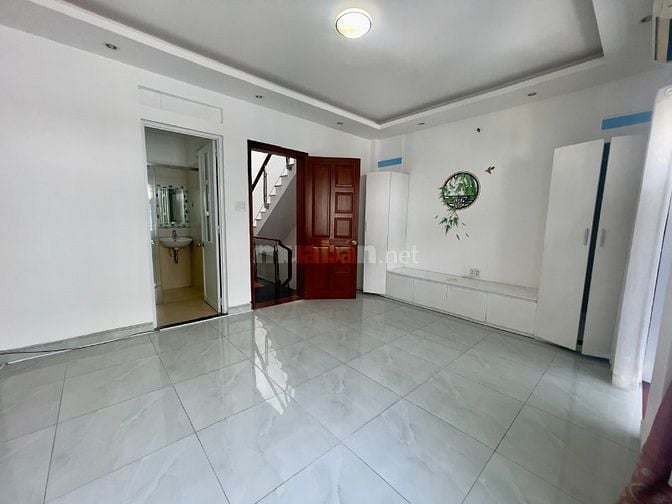 Nhà Nguyên Căn 3 Lầu, 4PN, 5WC Khu Dân Cư Hoàng Quốc Việt Quận 7