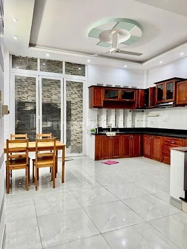 Nhà Nguyên Căn 3 Lầu, 4PN, 5WC Khu Dân Cư Hoàng Quốc Việt Quận 7