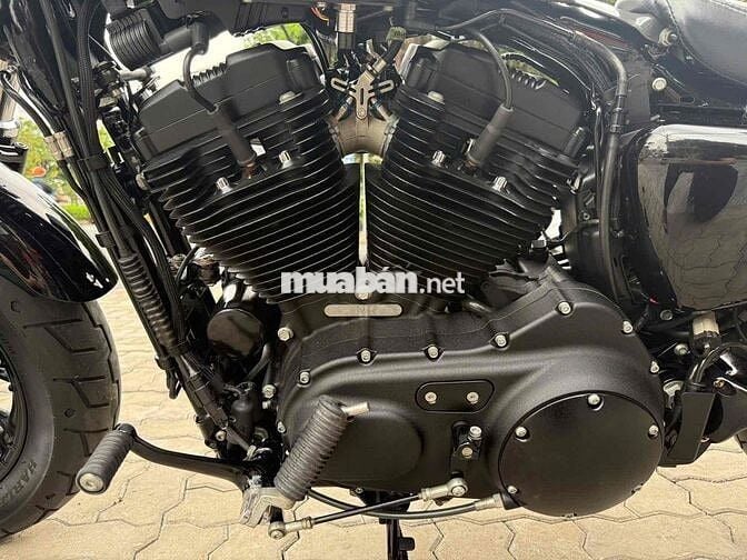 HARLEY DAVIDSON 48