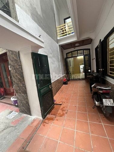 Chính chủ cho thuê nhà nguyên căn Mới Tại ngõ Khương Đình -Thanh Xuân-