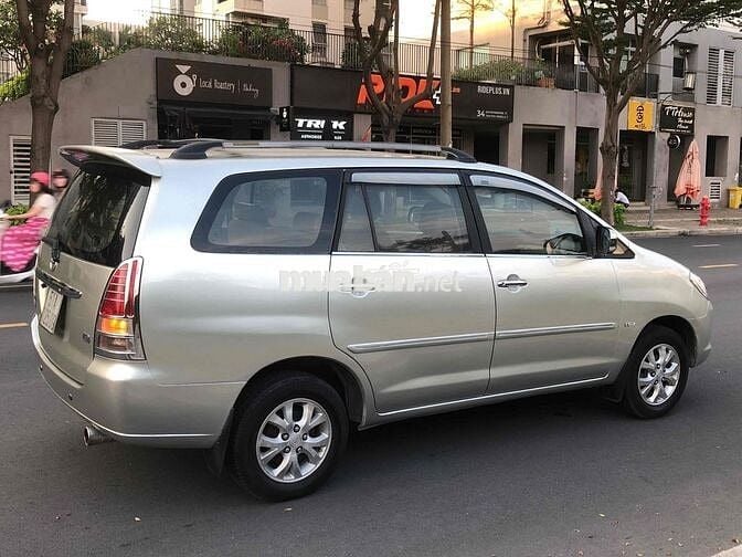 Toyota Innova 2006 G - 168000 km