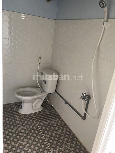 Phòng trọ 18m2 có gác, kệ bếp đường Nguyễn Văn Quá Quận 12