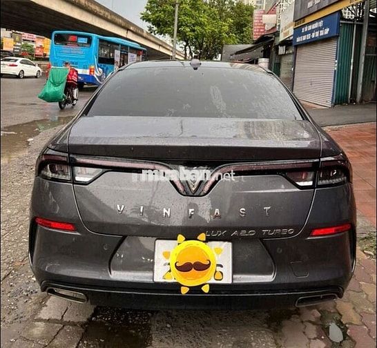 VinFast Lux A2.0 2020 Premium 2.0 AT - 76000 km