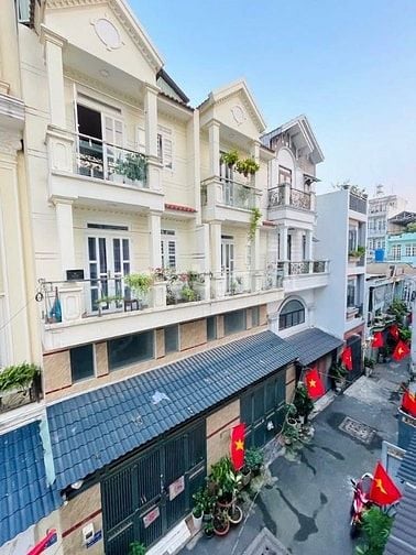Kẹt tiền bán gấp nhà Man Thiện. Hiệp Phú. Quận 9. Giá 2 tỷ 690.