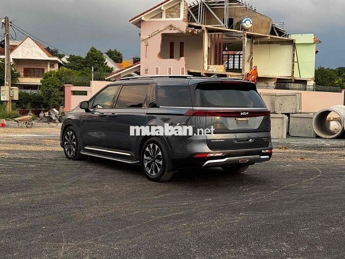 Kia Carnival 2022 Signature, chuẩn 5v, 1 chủ