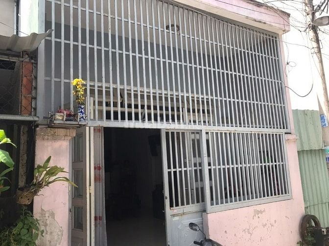 Cần bán nhà sau lưng cho Bình Triệu, cách Gigamall 5phut 