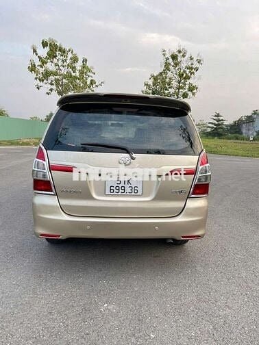 Toyota Innova 2015 - 17800 km