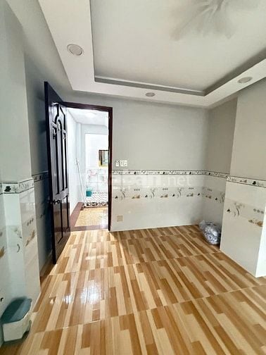 Bán nhà góc 2 MT, 218 Tôn Thất Hiệp, P.8, Q.11, vị trí Vip