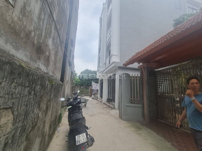 CHỦ ĐẦU TƯ MỞ BÁN – NHÀ LIỀN KỀ ĐẸP TẠI PHỤNG CHÂU – CHƯƠNG MỸ 