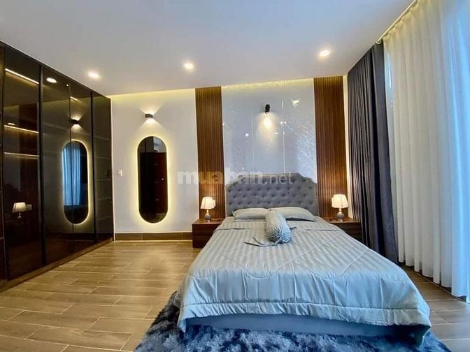 Đi nước ngoài định cư bán gấp nhà ở mặt tiền đường Nguyễn Bá Luật, phư