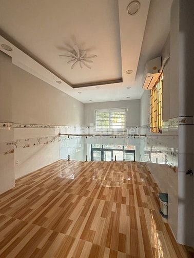 Bán nhà góc 2 MT, 218 Tôn Thất Hiệp, P.8, Q.11, vị trí Vip