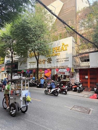 Bán nhà góc 2 MT, 218 Tôn Thất Hiệp, P.8, Q.11, vị trí Vip