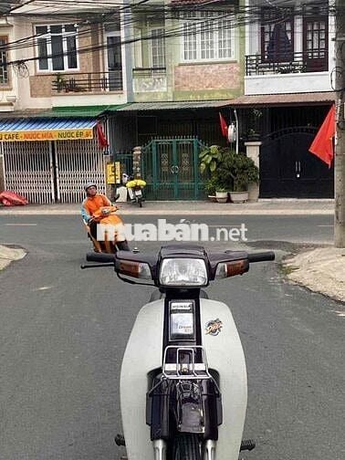 xe dream dai zan 2002 mái êm lên áo suppe mới 90 %