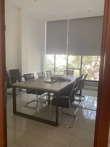 Cho thuê nhà mặt tiền Trần Hưng Đạo, Phường Nguyễn Cư Trinh, Quận 1