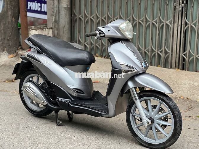 Piaggio xe đẹp máy chất rất mới
