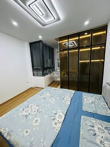 HÀNG HIẾM, NGÕ Ô TÔ, VIEW HỒ, THANG MÁY. ĐỊNH CÔNG, HẠ30M2,  6,95 TỶ.