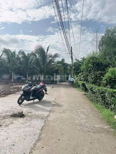 Đất giáp ranh Long An, full thổ cư, khu dân cư hiện hữu