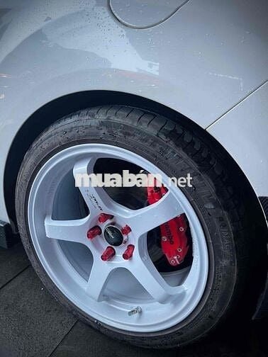 Hyundai Veloster 2011 1.6 GDI AT - 904000 km