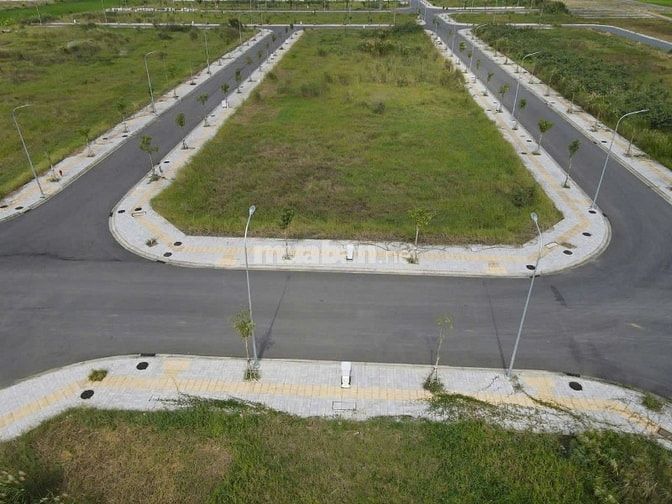 Bán đất nền dự án DIC Victory City, giá tốt, 999tr có sẵn sổ, 100m2 ở 