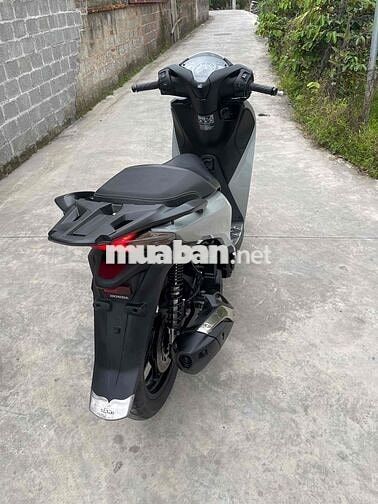 Cần bán sh 125 2018 máy zin chính chủ