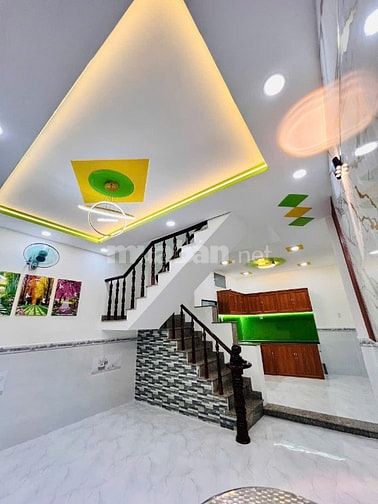 Bán nhà mới đẹp Xã Xuân Thới Thượng, Hóc Môn, đường xe hơi