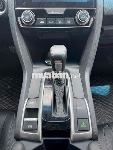 Honda Civic 2018 1.5 L đi 82000 km góp 60%