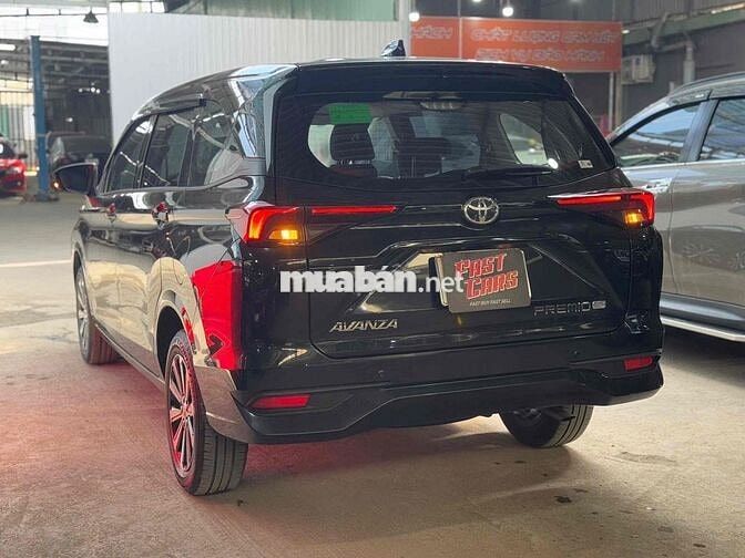 Toyota Avanza Premio 2023 CVT 12000 km không lỗi