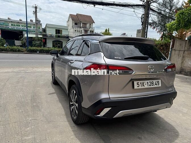 Corolla Cross bản V đăng ký t1/2022 odo mới 3v8