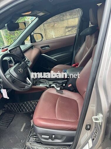Corolla Cross bản V đăng ký t1/2022 odo mới 3v8