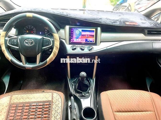 Toyota INNOVA 2018 E xe nhà ít xài còn Zin: 397tr