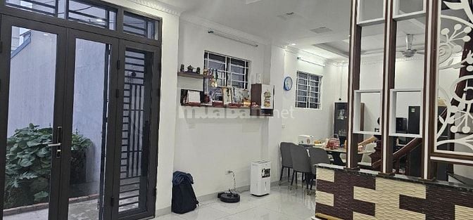 Chính chủ cần bán nhà gấp Phố Lê Lợi , Hà Đông. 50m2, lô góc, 4pn, 7ty
