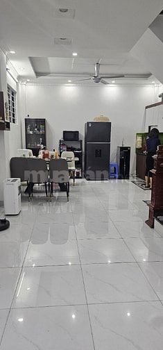 Chính chủ cần bán nhà gấp Phố Lê Lợi , Hà Đông. 50m2, lô góc, 4pn, 7ty