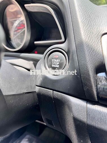 Mazda 3 2016 1.5 AT Sedan xe gia đình rất mới!