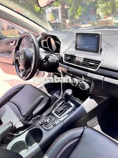 Mazda 3 2016 1.5 AT Sedan xe gia đình rất mới!