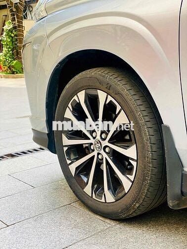 Toyota Veloz Cross 2022 CVT Top giá Rẻ - 60000 km